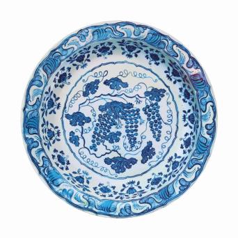 Tin Picnic Plate - Blue Grapes
